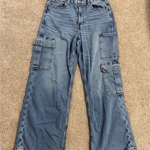 American Eagle Outfitters Baggy Wide Leg Cargo Jeans